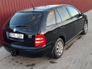 Skoda Fabia foto 2