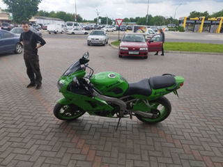 Kawasaki ZX6R