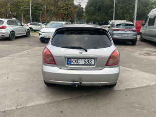 Nissan Almera foto 7