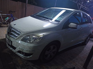 Mercedes B-Class foto 3