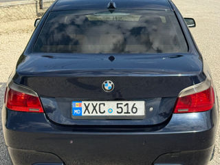 BMW 5 Series foto 1