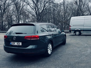 Volkswagen Passat foto 8