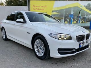 BMW 5 Series foto 3