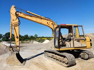 Evacuarea gunoi. Camioane Basculante.Bobcat.Excavator. foto 8