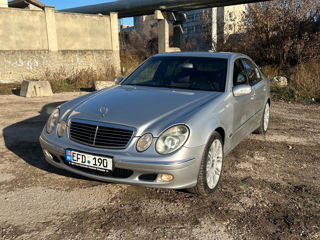 Mercedes E-Class foto 7