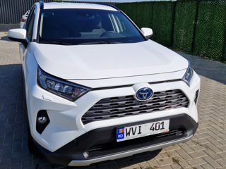 Toyota Rav 4 фото 0