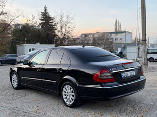 Mercedes E-Class foto 4