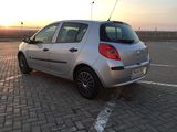 Renault Clio foto 3