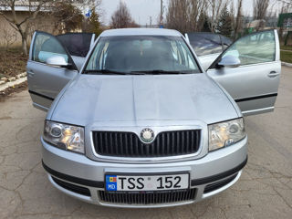 Skoda Superb foto 7