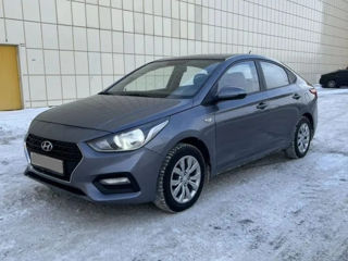 Hyundai Accent foto 2