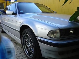 BMW 7 Series foto 1