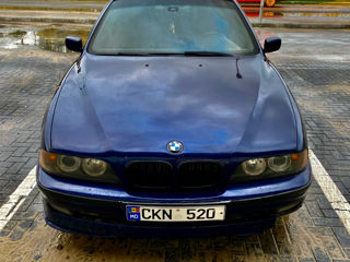 BMW 5 Series foto 9