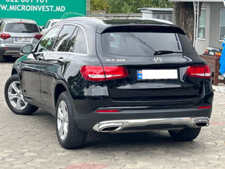 Mercedes GLC foto 5