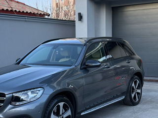 Mercedes GLC foto 2