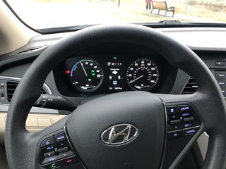 Hyundai Sonata foto 8