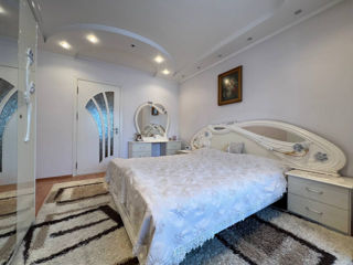 Apartament cu 3 camere, 80 m², Centru, Chișinău