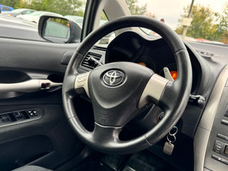 Toyota Auris foto 9