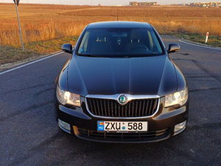 Skoda Superb foto 2