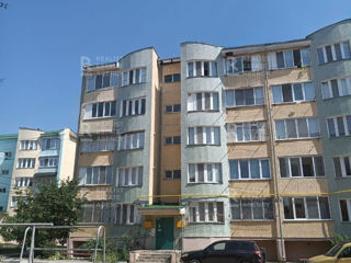 Apartament cu 1 cameră, 39 m², Podul Chișinăului, Bălți