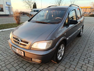 Opel Zafira foto 4