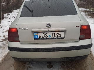 Volkswagen Passat foto 3