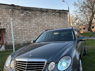 Mercedes E-Class foto 3