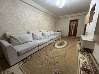 Apartament cu 4 camere, 110 m², Buiucani, Chișinău foto 5