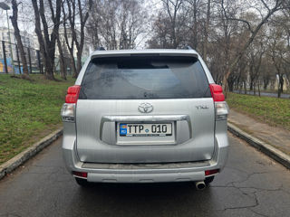 Toyota Land Cruiser Prado foto 6