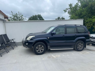 Toyota Land Cruiser Prado foto 2