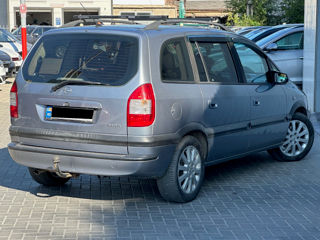 Opel Zafira foto 3