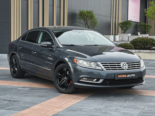 Volkswagen Passat CC foto 2