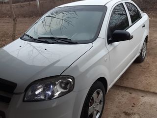 Chevrolet Aveo foto 1