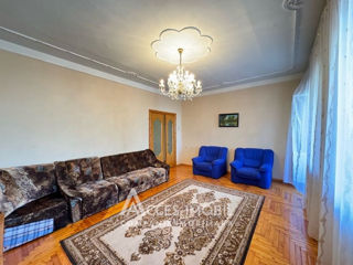 Casă în 3 nivele! Centru, str. A. Cosmescu, 200m2 + 6 ari! foto 10