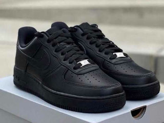 Nike Air Force 1 Black foto 3