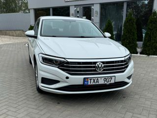 Volkswagen Jetta foto 2