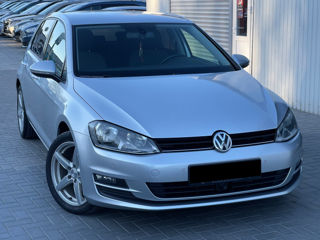 Volkswagen Golf foto 1