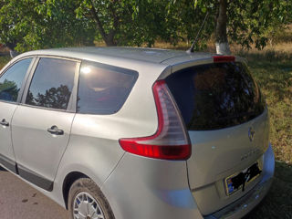 Renault Grand Scenic foto 3