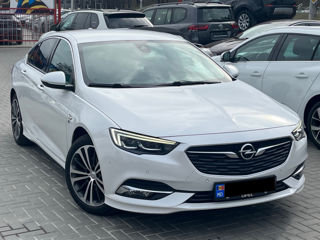 Opel Insignia foto 1