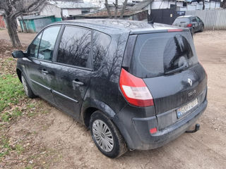 Renault Scenic foto 2