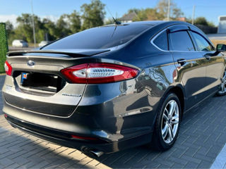 Ford Fusion foto 3