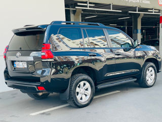 Toyota Land Cruiser Prado foto 2