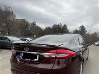 Ford Fusion foto 7