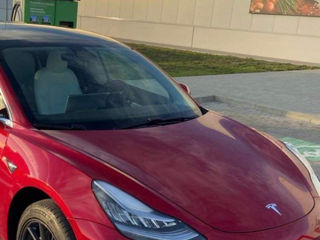 Tesla Model 3 foto 5