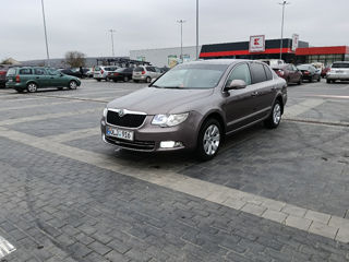 Skoda Superb foto 2