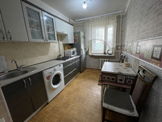 Apartament cu 2 camere, 50 m², Poșta Veche, Chișinău foto 3