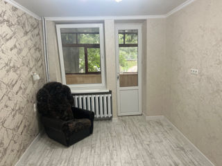 Apartament cu 2 camere, 45 m², Aeroport, Chișinău foto 5