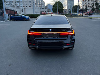 BMW 7 Series foto 4