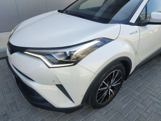 Toyota C-HR foto 6