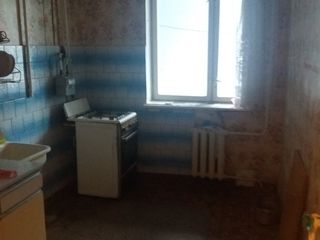 Se vinde apartament cu 3 camere urgent!!! foto 2