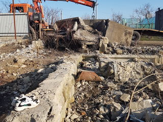 Demolam casa Демонтаж домов foto 3